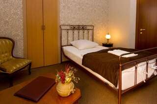 Отель Boutique Villa Mtiebi Тбилиси Двухместный номер эконом-класса с 1 кроватью и видом во внутренний двор-6