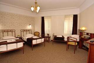 Отель Boutique Villa Mtiebi Тбилиси Стандартный трехместный номер-4