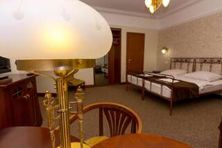 Отель Boutique Villa Mtiebi Тбилиси Стандартный трехместный номер-8